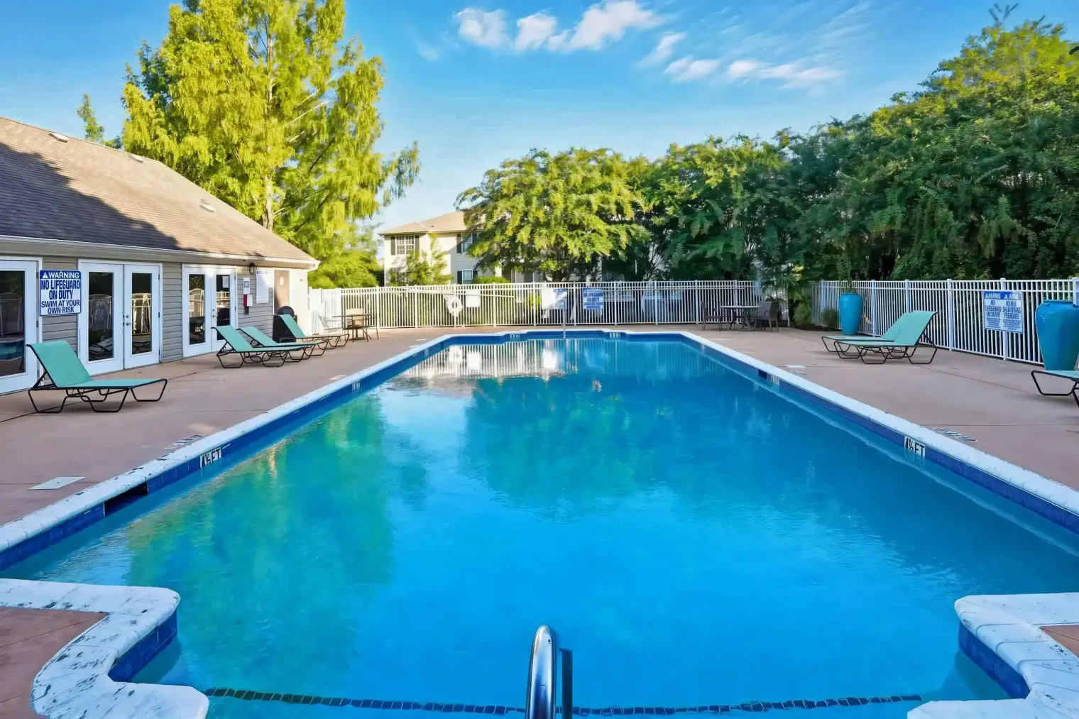 Clemson ridge apartments pool( )